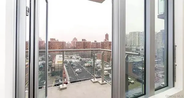 133-27 39th AVE #6K, Flushing, NY 11354