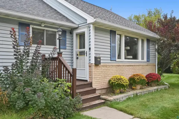 1002 Catlin Ave, Superior, WI 54880