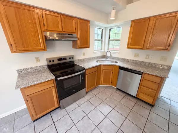 5654 Crown Vetch PL, Indianapolis, IN 46254