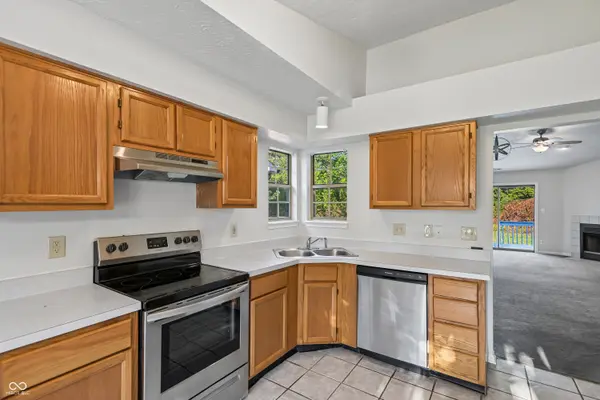 5654 Crown Vetch PL, Indianapolis, IN 46254