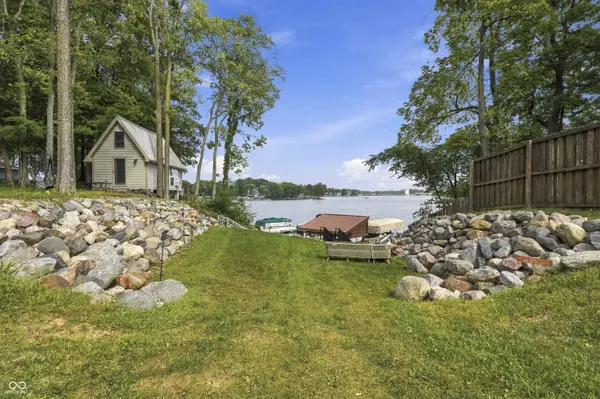 1180 Nantucket DR, Cicero, IN 46034