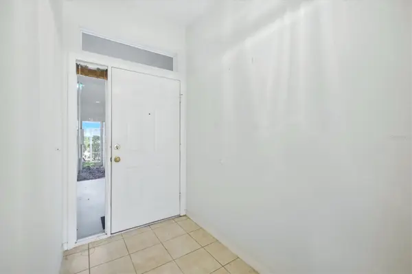 5056 OAK RUN DR, Sarasota, FL 34243