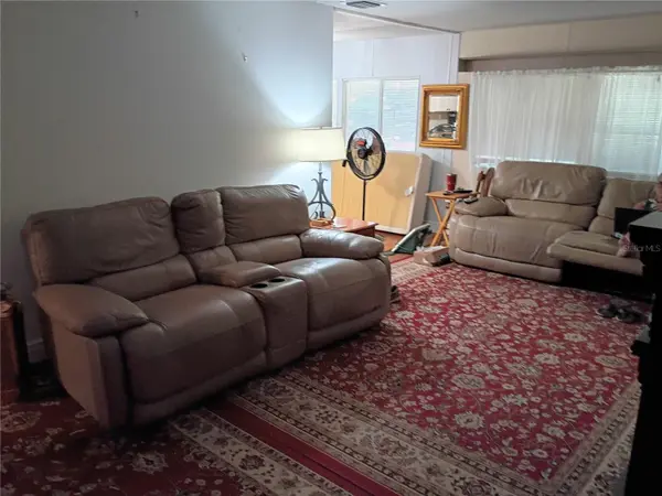 111 SOUTH BLVD E, Davenport, FL 33837