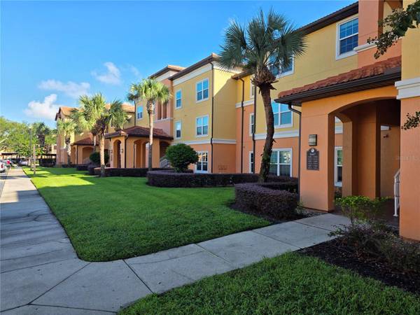5447 VINELAND RD #1210, Orlando, FL 32811