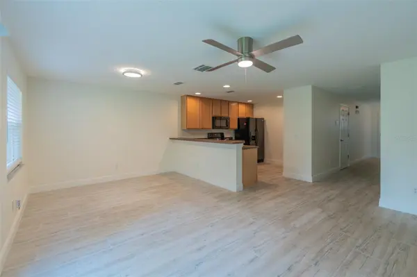 4084 PITCH PINE CIR, Oviedo, FL 32765