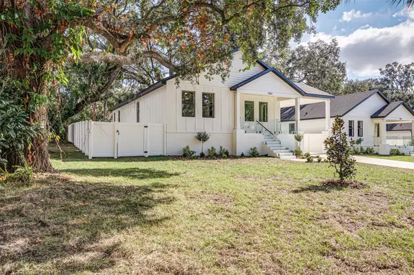 7907 N GREENWOOD AVE, Tampa, FL 33604