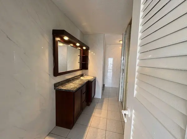 19 AV. LUIS VIGOREAUX #23A, Guaynabo, PR 00966