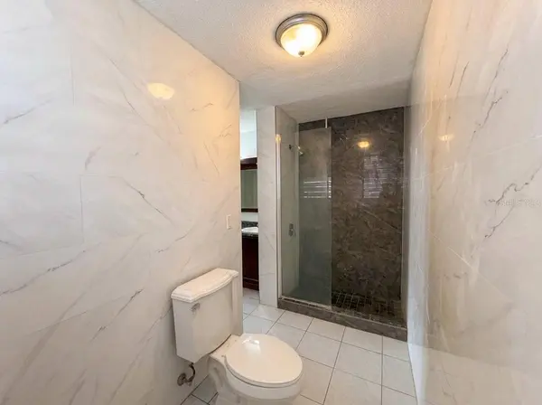 19 AV. LUIS VIGOREAUX #23A, Guaynabo, PR 00966