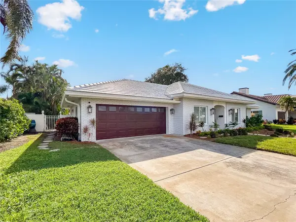 5853 LEELAND ST S, St Petersburg, FL 33715