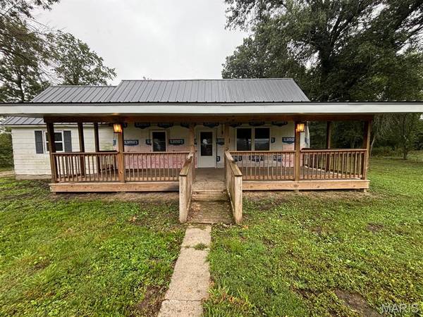 315 N Center ST, Hunnewell, MO 63443