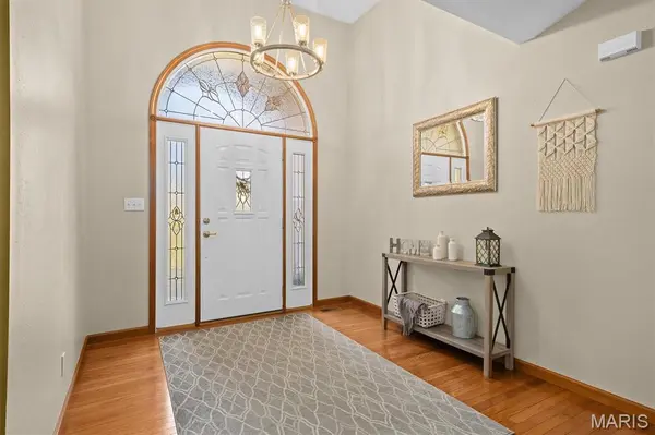 20 Glory DR, Highland, IL 62249