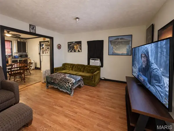 212 W Pulaski ST, Richland, MO 65556