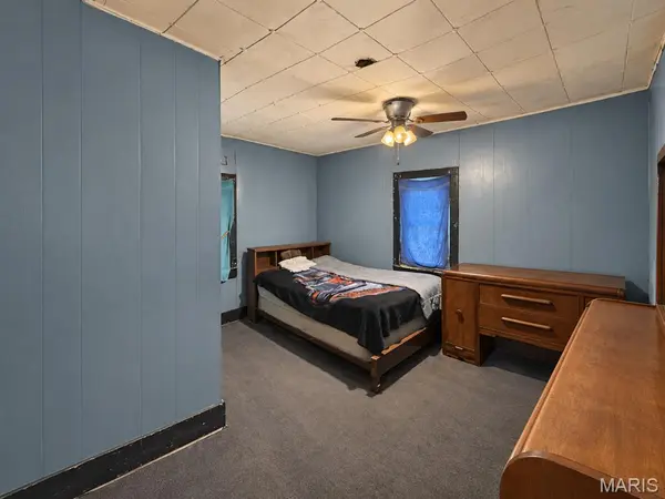 212 W Pulaski ST, Richland, MO 65556