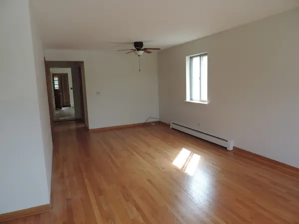 6329 W Touhy AVE, Chicago, IL 60646