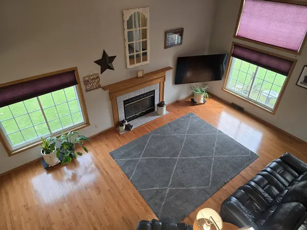 4996 Zenith Pkwy, Machesney Park, IL 61115