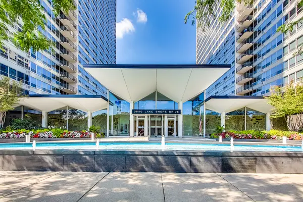 3550 N LAKE SHORE DR #1202, Chicago, IL 60657
