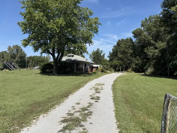 7920 Old Route 13, Marion, IL 62959