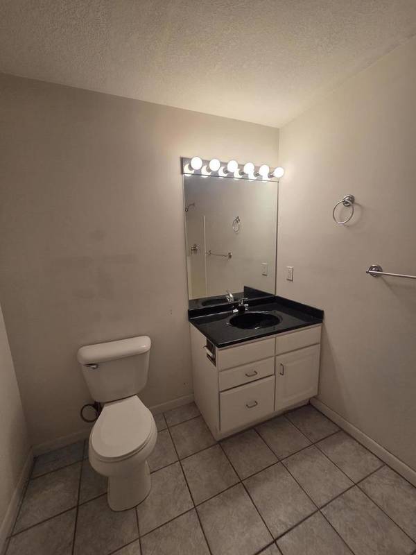 1706 2ND AVE #3, Rock Island, IL 61201