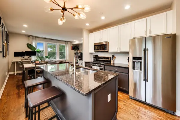 2243 W Ainslie ST #3W, Chicago, IL 60625