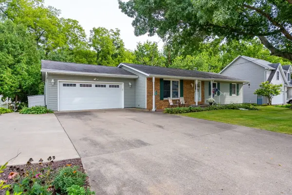 705 E 5th ST, Coal Valley, IL 61240