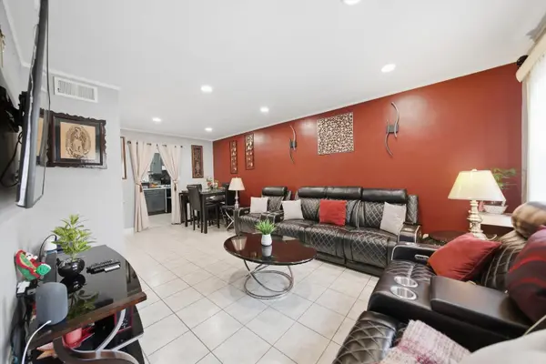 4017 W 58th ST, Chicago, IL 60629