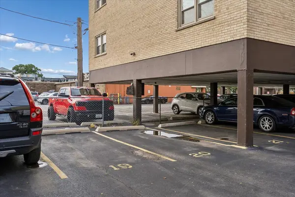 8245 W BELMONT #4C, River Grove, IL 60171