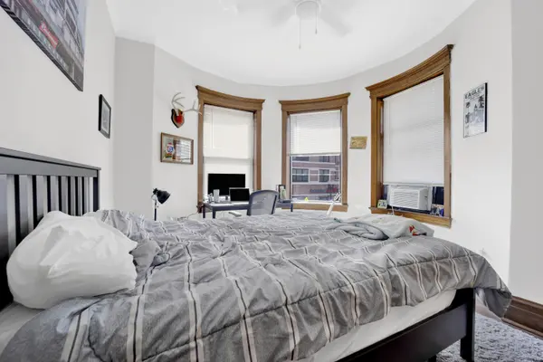 1000 W Dakin ST #3, Chicago, IL 60613