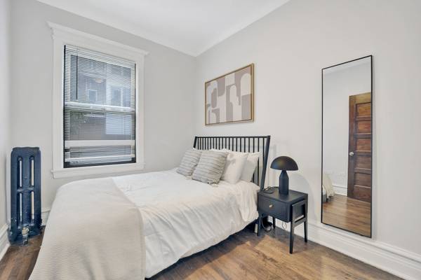 1006 W Dakin ST #3, Chicago, IL 60613