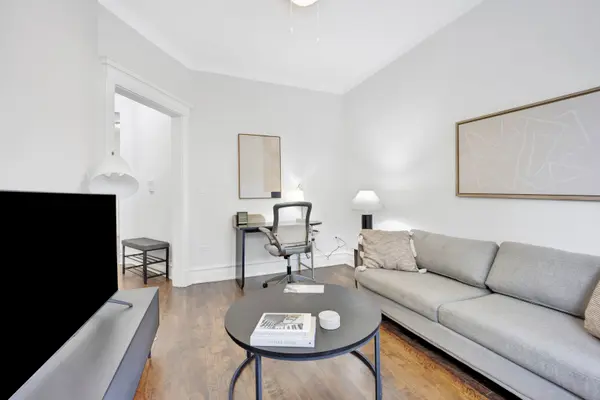 1006 W Dakin ST #3, Chicago, IL 60613