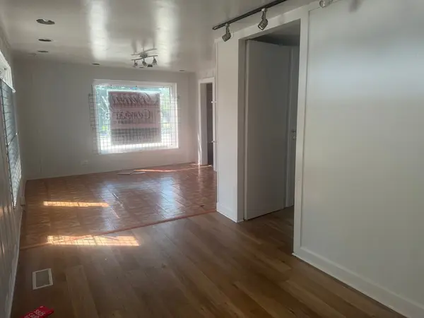231 N Milwaukee AVE, Wheeling, IL 60090