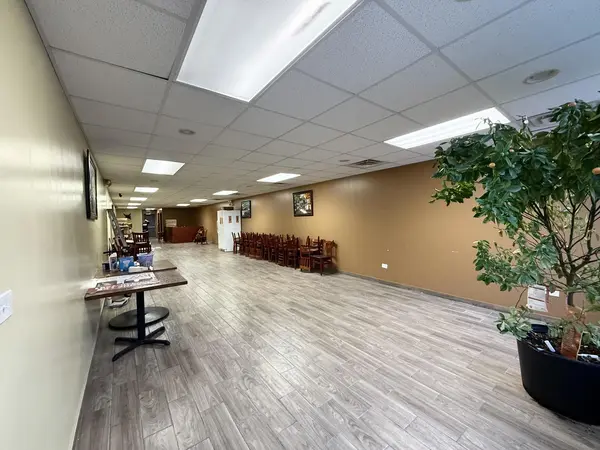 6152 N Lincoln AVE, Chicago, IL 60659