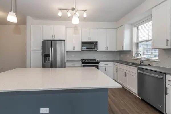 21599 W Field CT #1-314, Deer Park, IL 60010