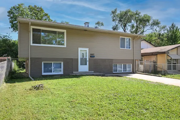 16607 Paulina ST, Markham, IL 60428