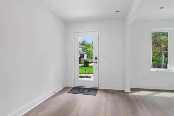 2122 Iron Ridge LN, Naperville, IL 60563