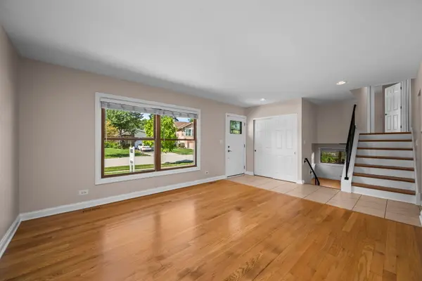 1101 Pheasant Ridge DR, Lake Zurich, IL 60047