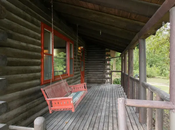 5436 N Nesbit RD, Dunkerton, IA 50626