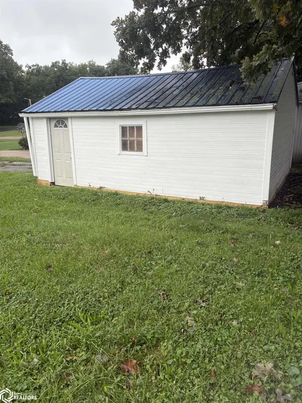 305 Mc Kinley, Ottumwa, IA 52501