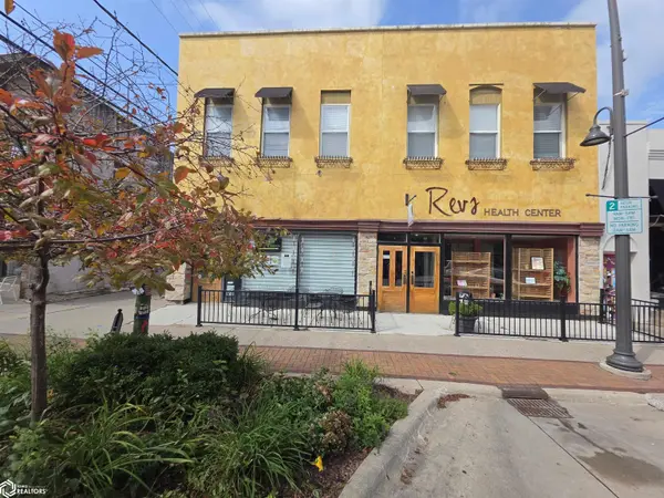 114 N Main ST, Fairfield, IA 52556