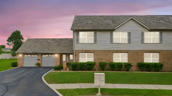 11014 Beacon CT, St. John, IN 46373