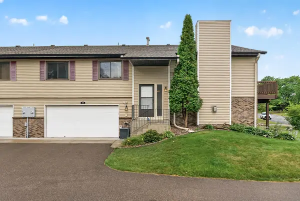 4480 Clover LN #A, Eagan, MN 55122