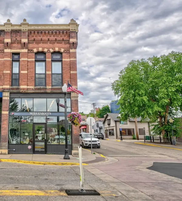 126 Main ST N, Stillwater, MN 55082