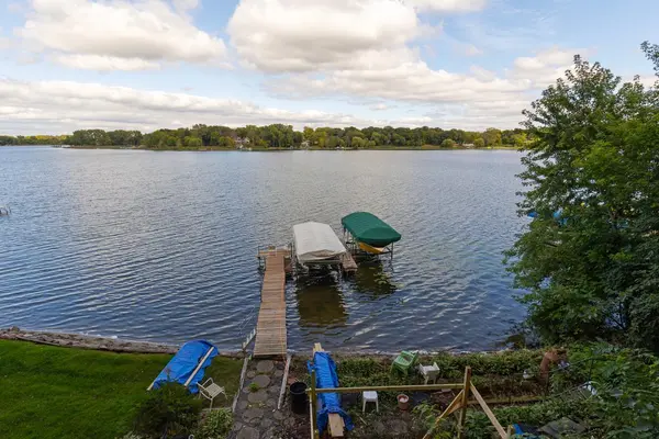7339 Frontier TRL, Chanhassen, MN 55317