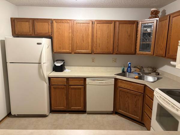 2110 Ridge DR #13, Saint Louis Park, MN 55416