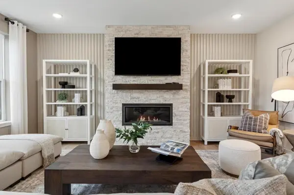 4602 Island Park Bay, Woodbury, MN 55129