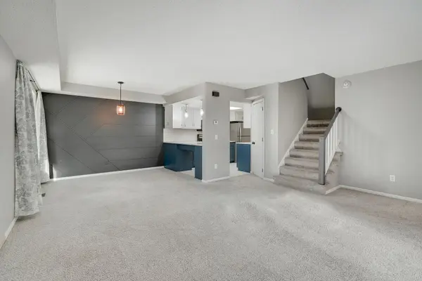 18657 Clear View CT, Minnetonka, MN 55345