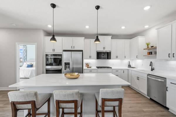 1690 Zumbro AVE, Shakopee, MN 55379
