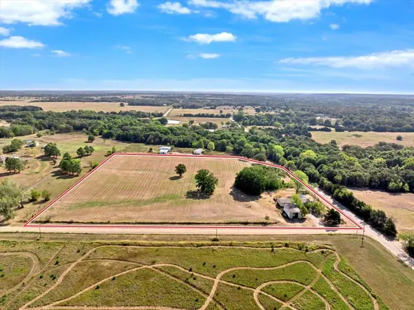 827 N Graham RD, Stroud, OK 74079
