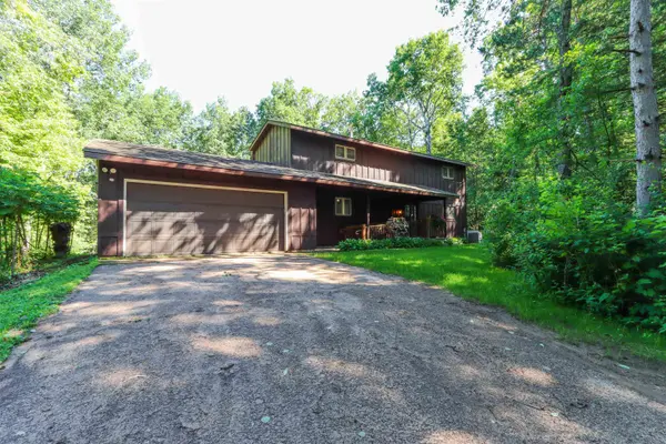 N1970 EVERGREEN LN, Waupaca, WI 54981