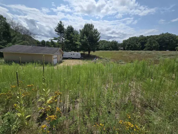 N3558 OAK DR, Wautoma, WI 54982