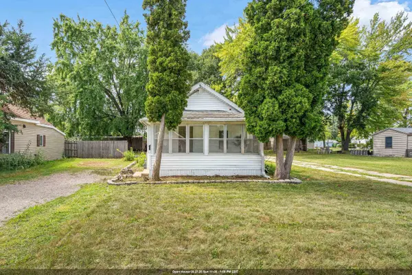 1837 PLYMOUTH ST, Oshkosh, WI 54901
